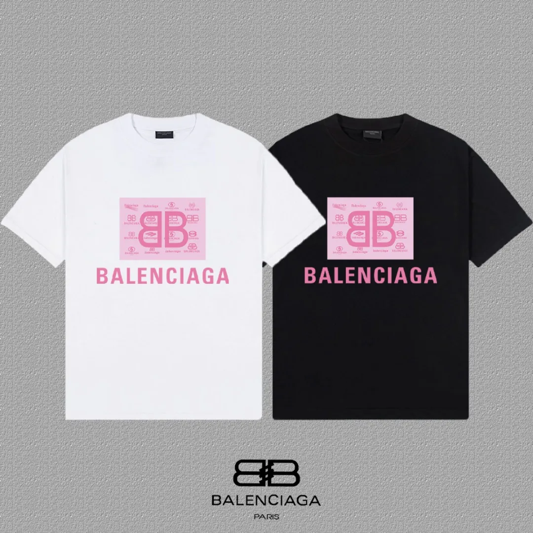 P80✨🔥 BALENCIAGA Paris lettering printed short-sleeved T-shirt. Custom-woven and dyed 300 grams of combed cotton heavyweight fabric. Zero color difference in threads. Perfect details. Different from the current currency version. Welcome to compare. Same Style for men and women. Must-sell in the picture above. Color: White Black Size: 1 2 3 4